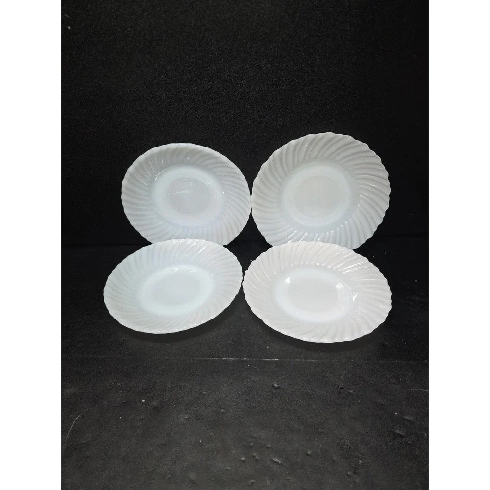 Termocrisa Milk Glass Bread Plates,‎ Translucent Swirl Plates, Vintage Set of 4
